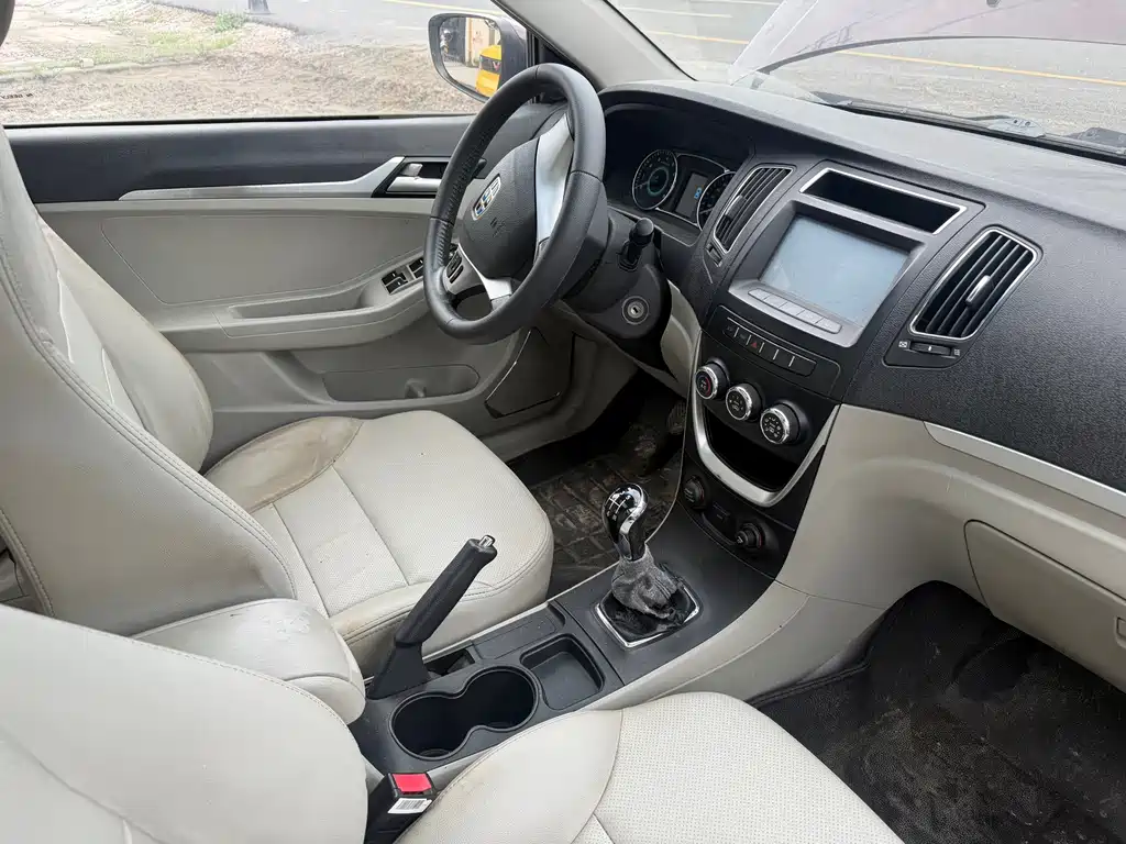 Geely Vision — миниатюра 8