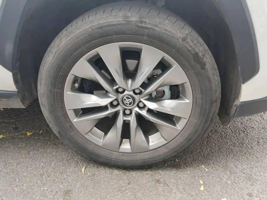 Toyota Wildlander — миниатюра 6