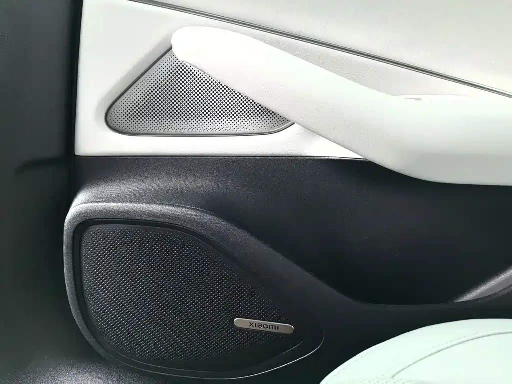 Xiaomi SU7 — миниатюра 18