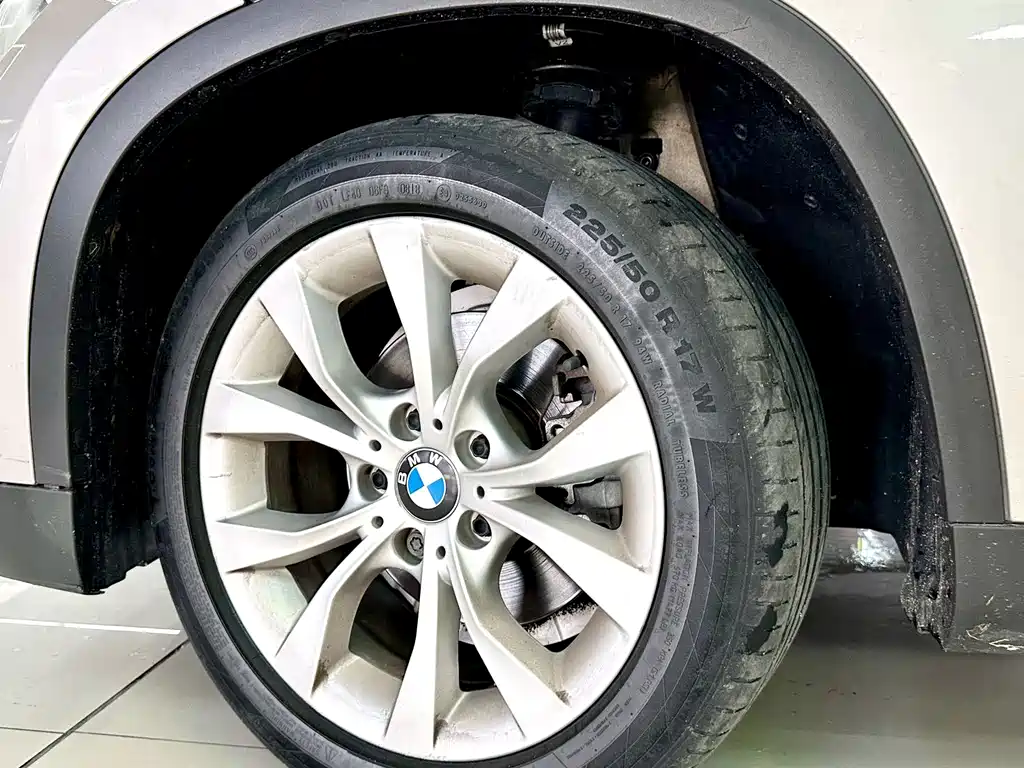 BMW X1 — миниатюра 8
