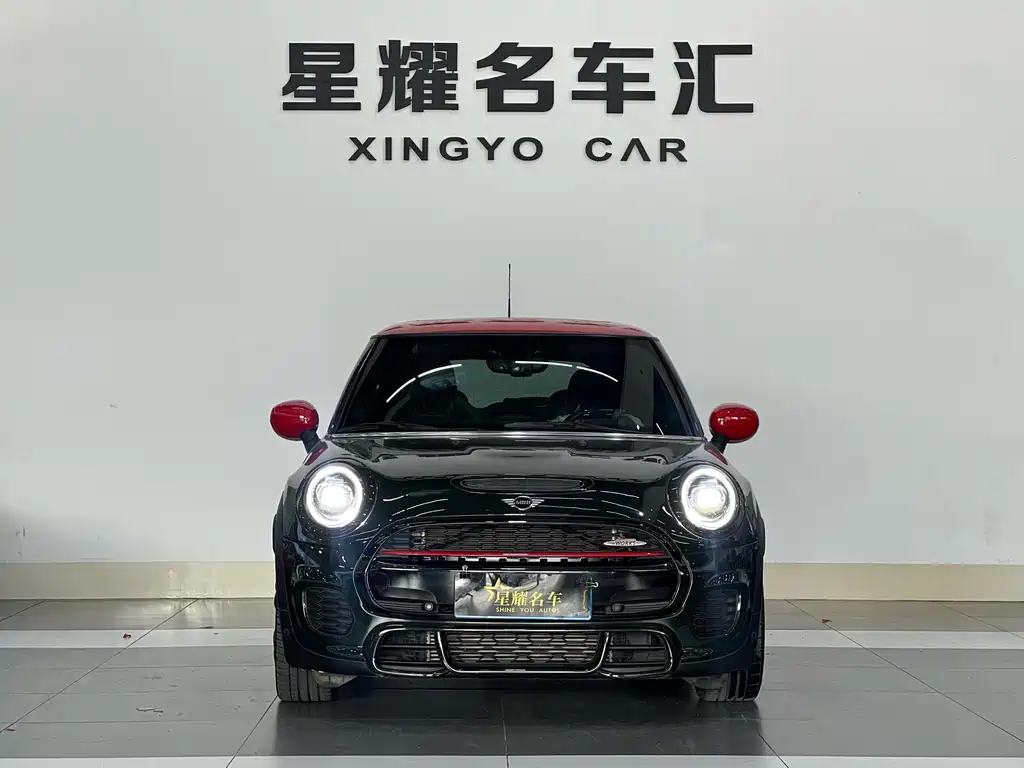 MINI JCW