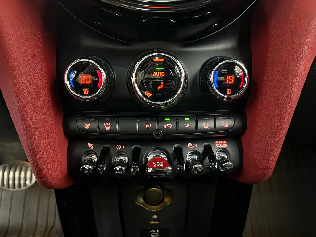 MINI JCW