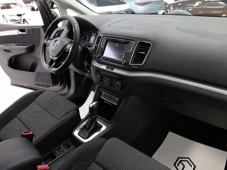 Volkswagen Sharan — миниатюра 17