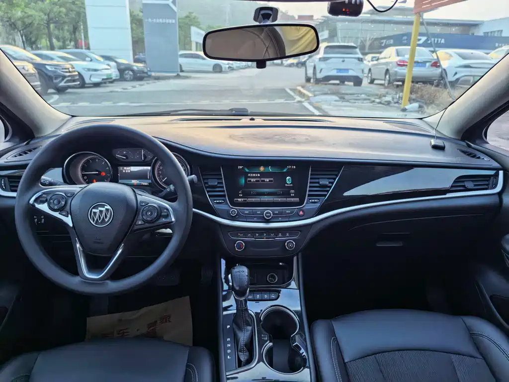 Buick Verano — миниатюра 13