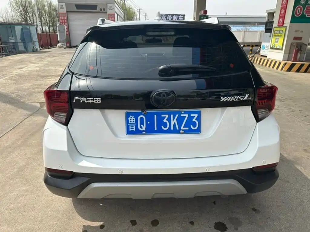 Toyota Yaris L — миниатюра 8