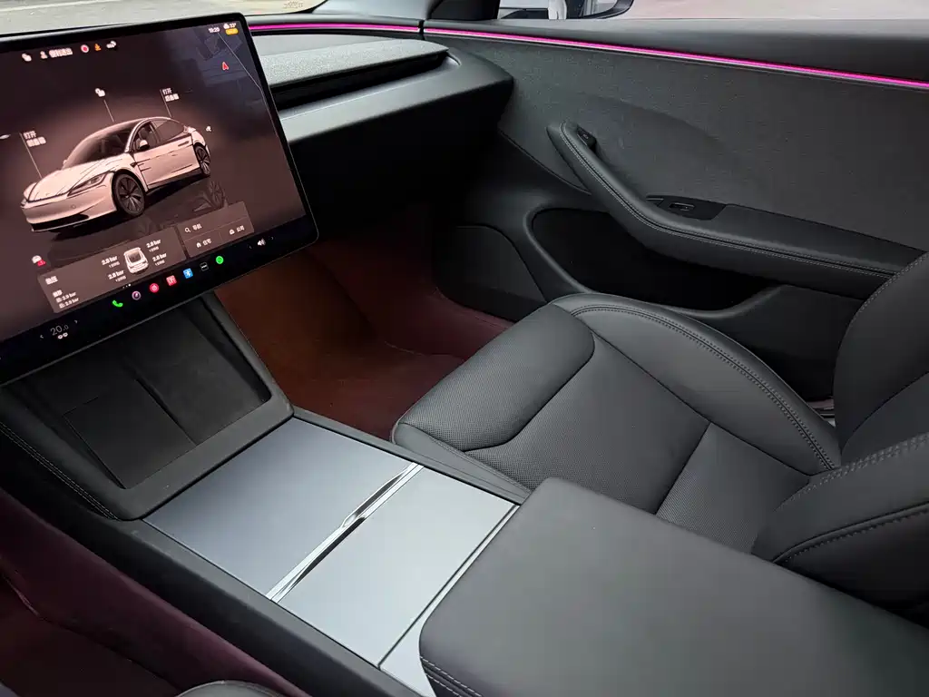 Tesla Model 3 — фотографии объявления, Фото 11