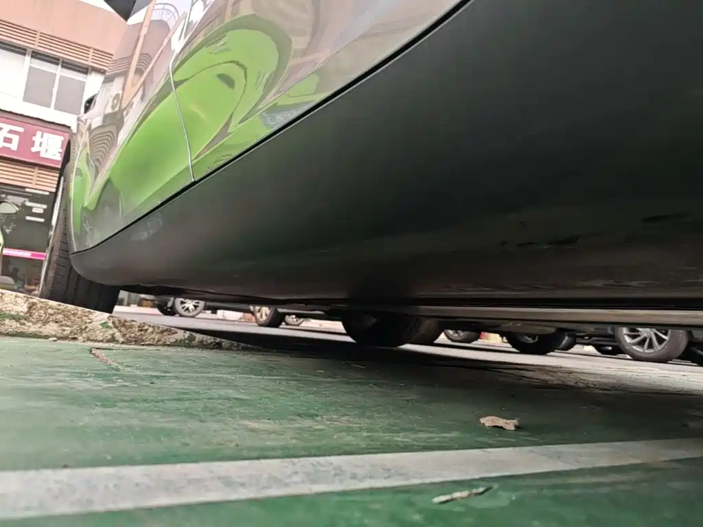 Tesla Model Y — миниатюра 22