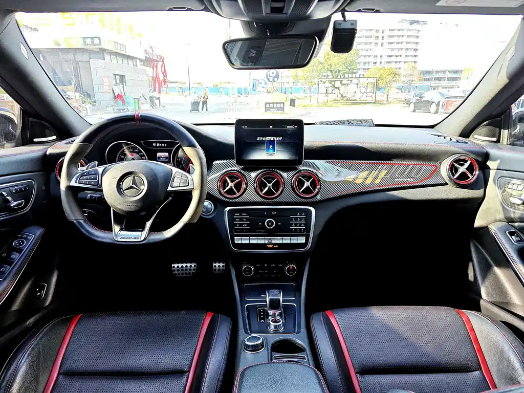 Mercedes-Benz CLA AMG — миниатюра 12