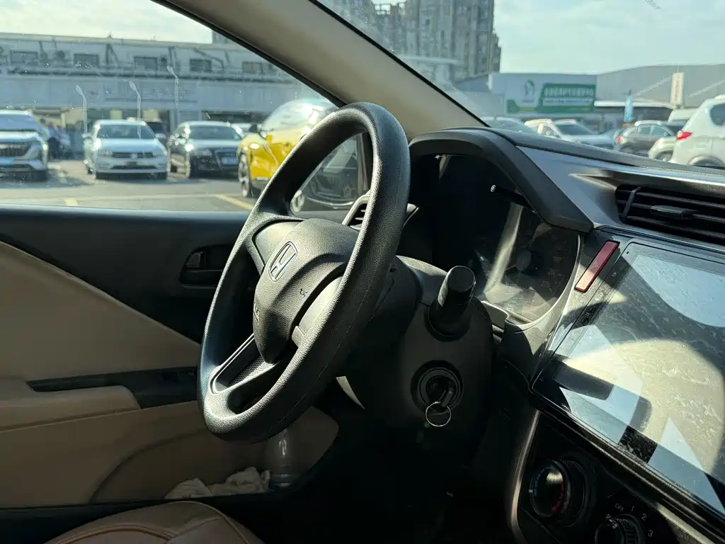 Honda City — миниатюра 14