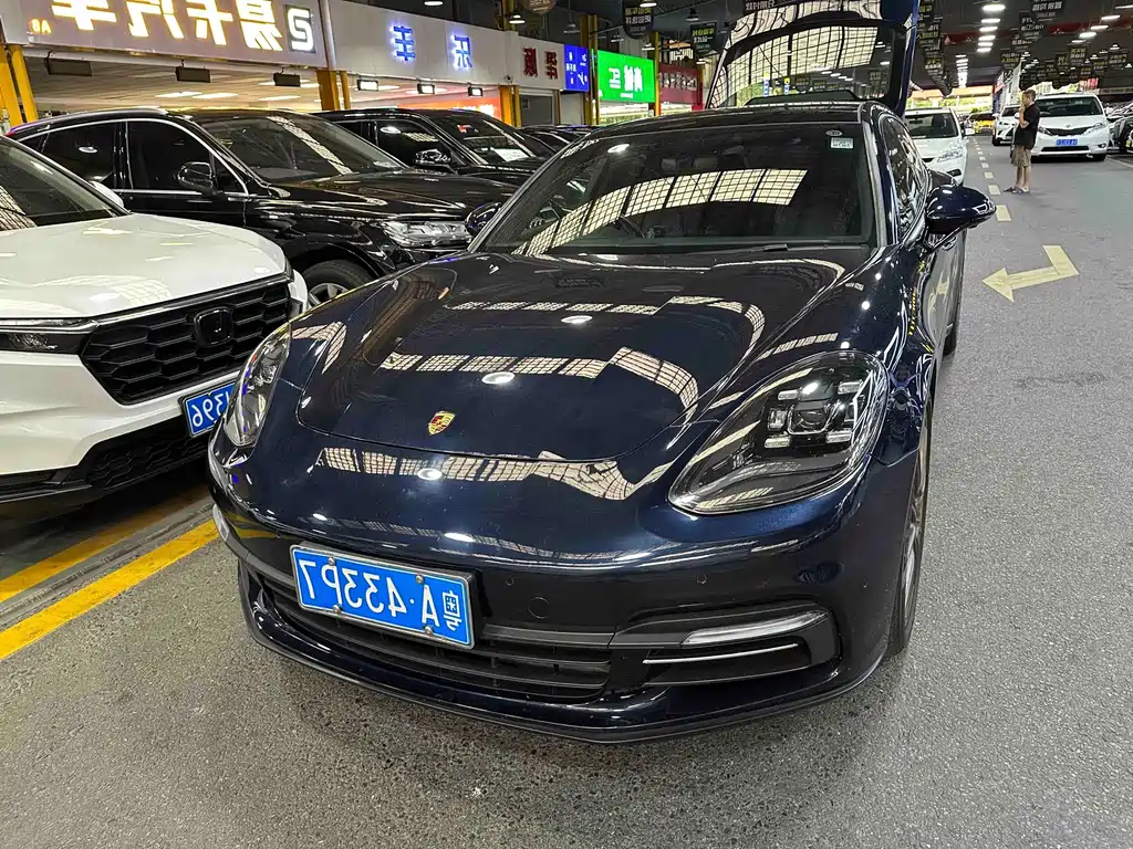 Porsche Panamera 2018