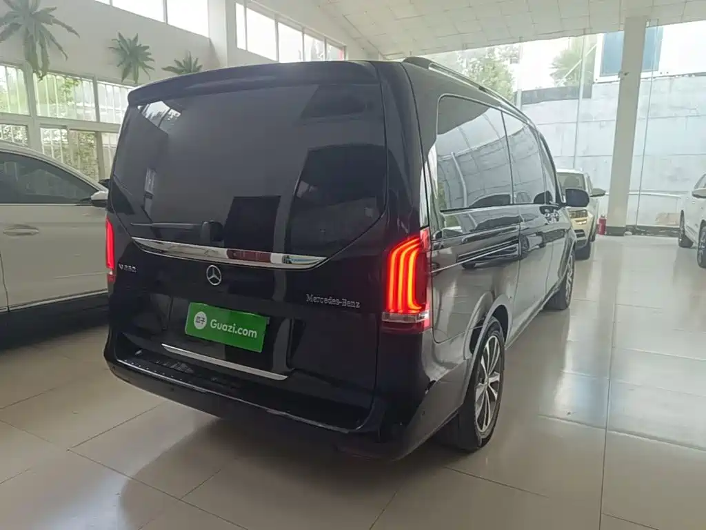 Mercedes-Benz V-Class — миниатюра 7