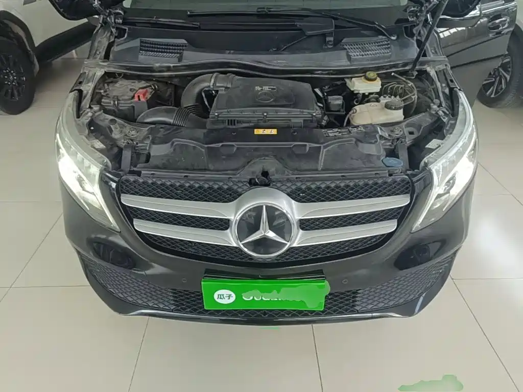 Mercedes-Benz V-Class — миниатюра 20