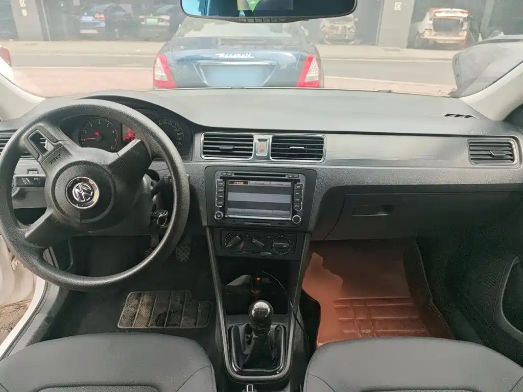 Volkswagen Santana — миниатюра 10