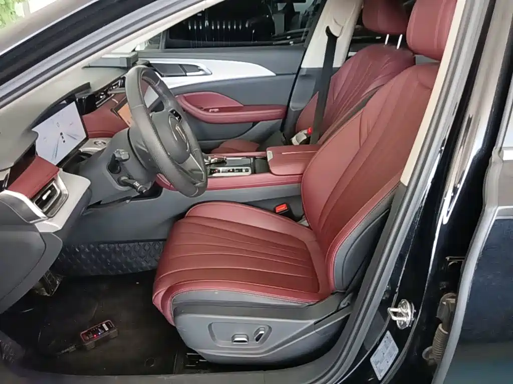 Hongqi Hongqi H5 — миниатюра 15
