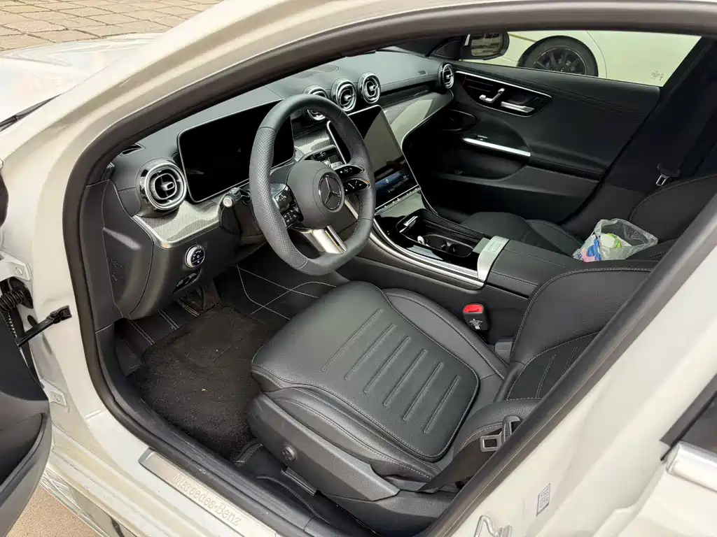 Mercedes-Benz C-Class — миниатюра 5