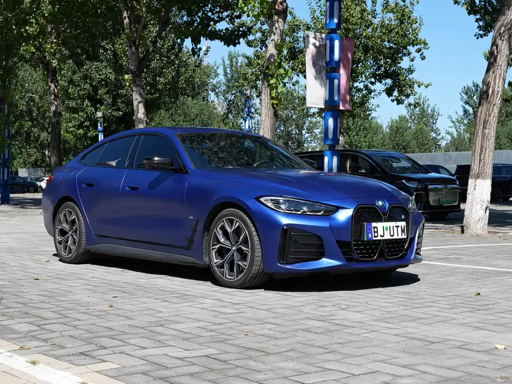 BMW i4 — миниатюра 3