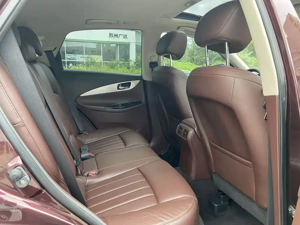 Infiniti QX50 (Import) — миниатюра 14