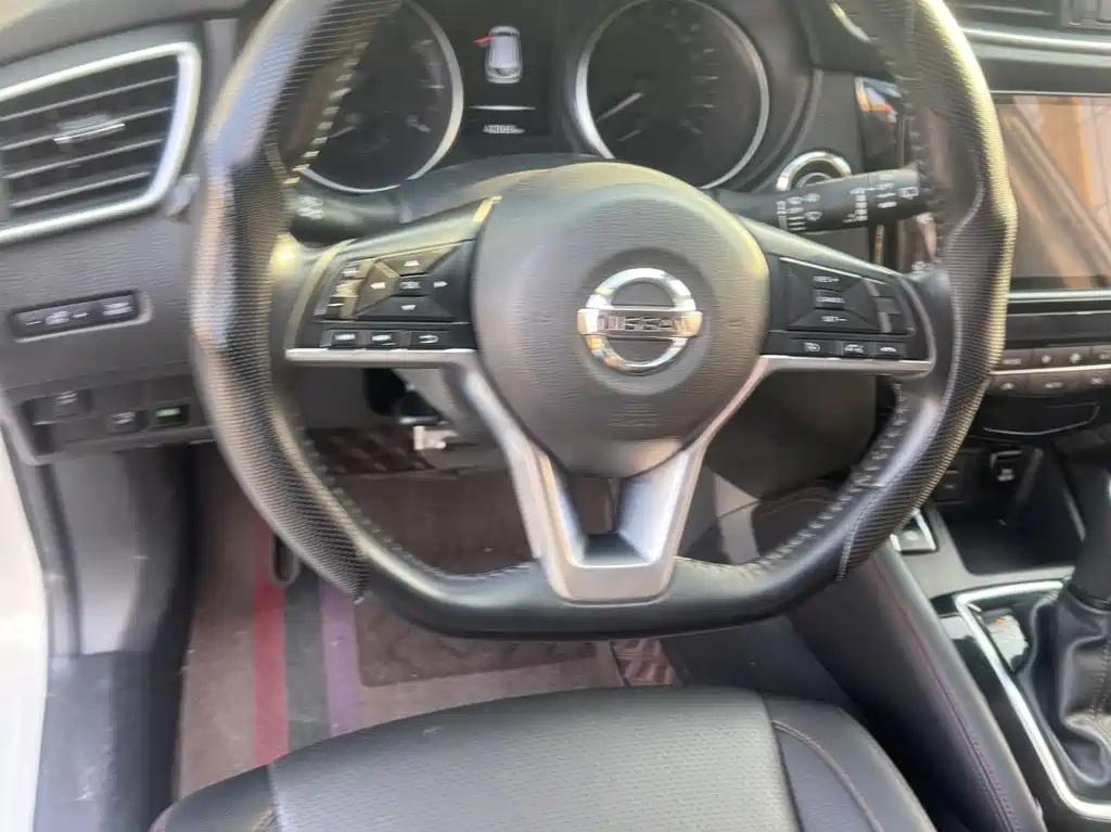 Nissan Qashqai — миниатюра 9