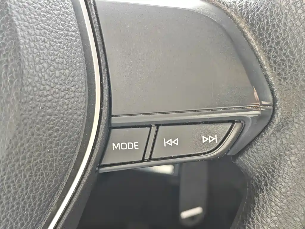 Toyota Frontlander — миниатюра 17