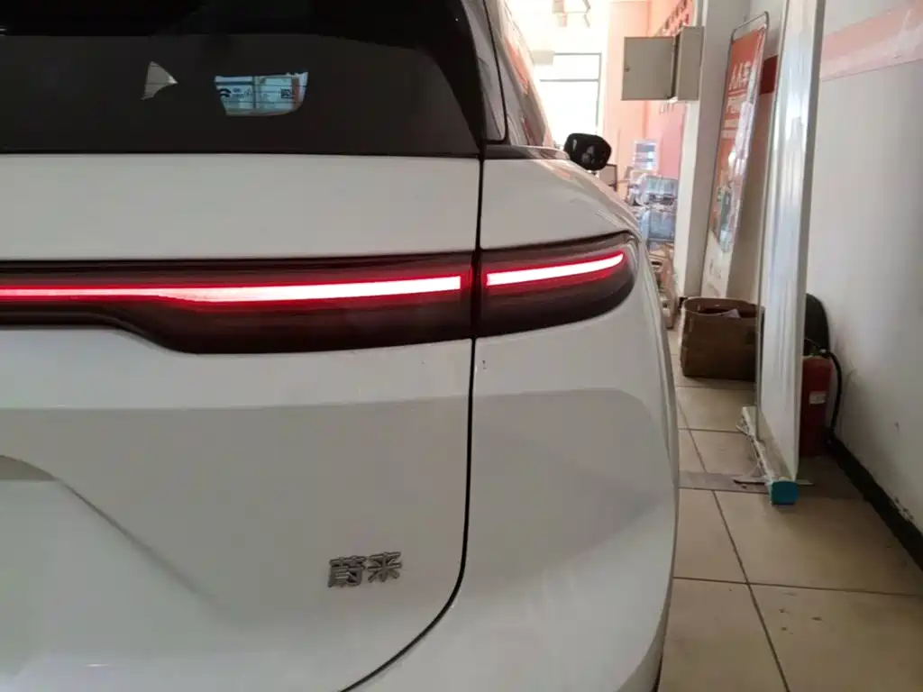 NIO ES6 — миниатюра 8