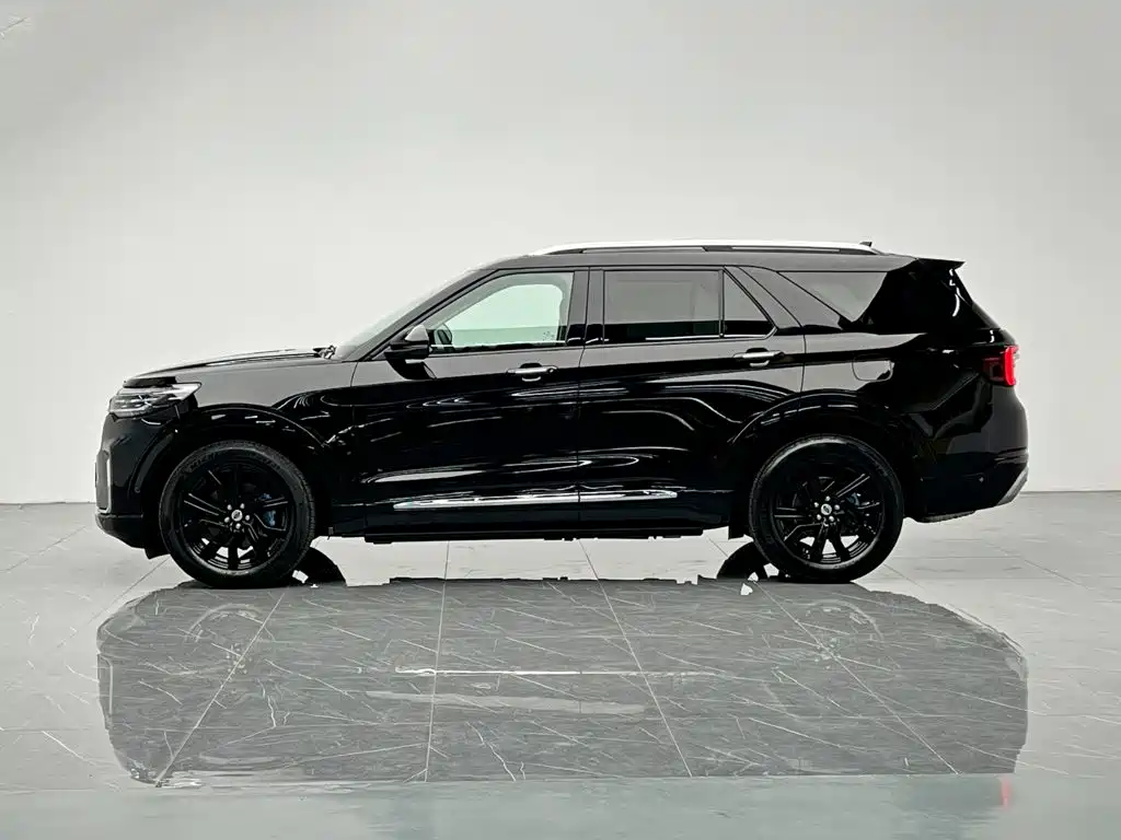 Ford Explorer — миниатюра 3