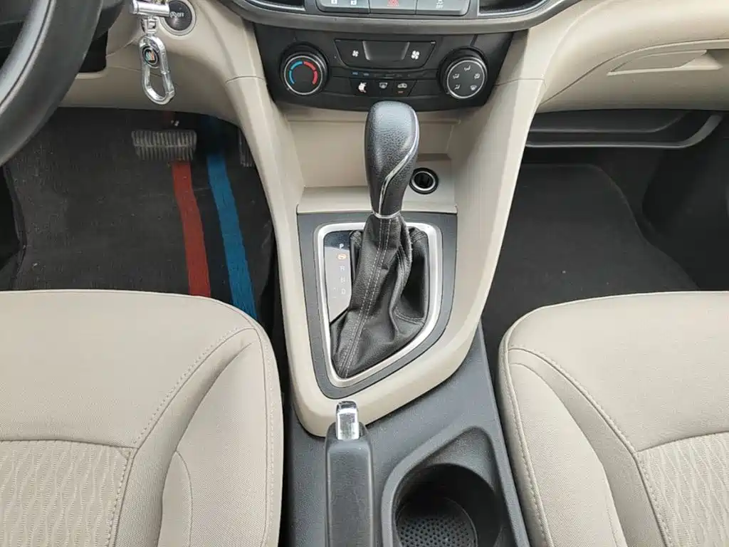 Buick Excelle — миниатюра 14