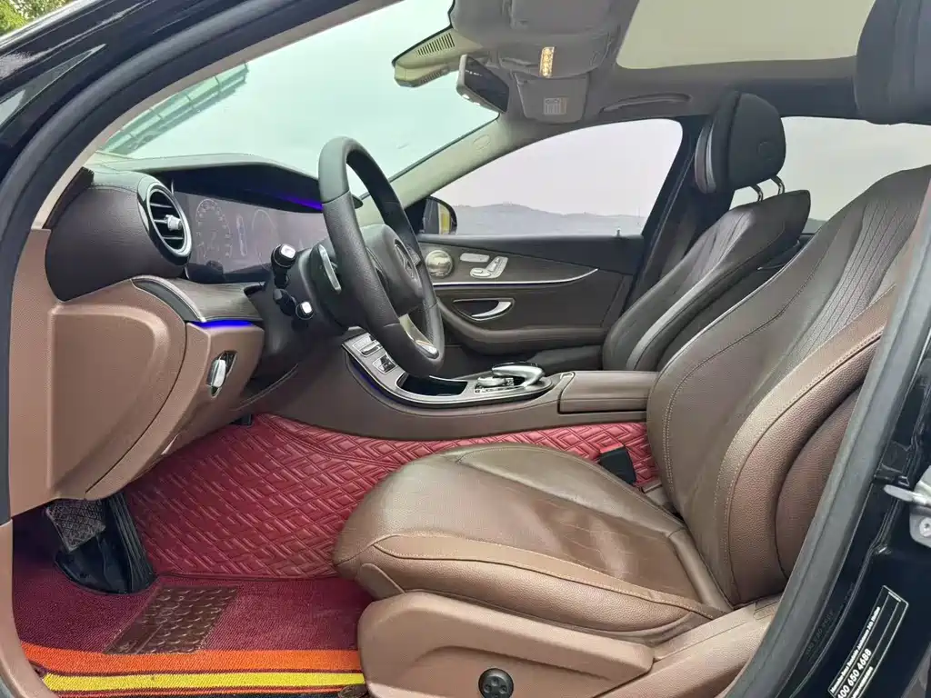 MERCEDES-BENZ E CLASS