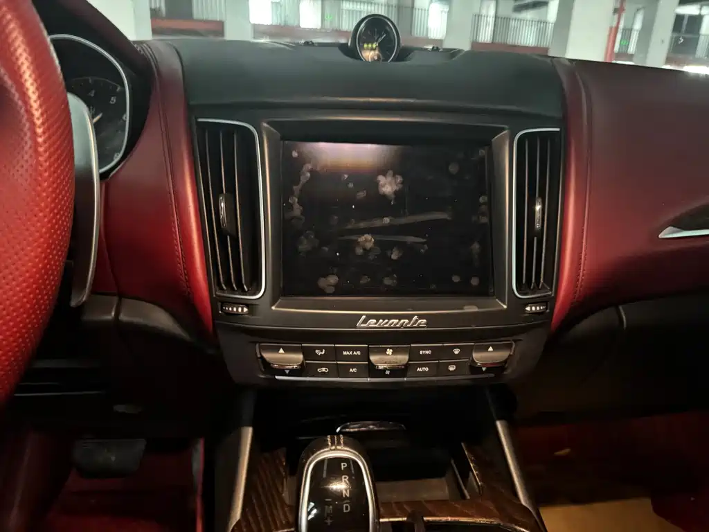Maserati Levante — миниатюра 11