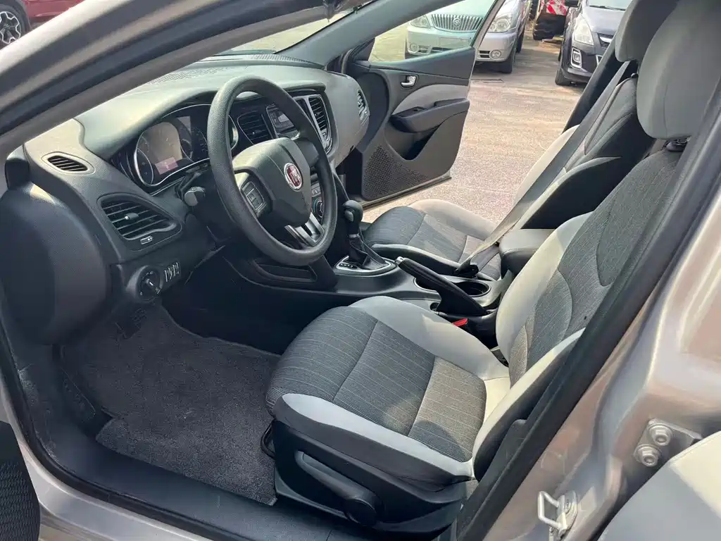 Fiat Viaggio — миниатюра 8