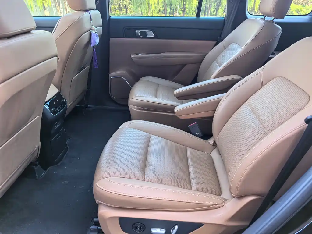 Li Auto Li ONE — миниатюра 9