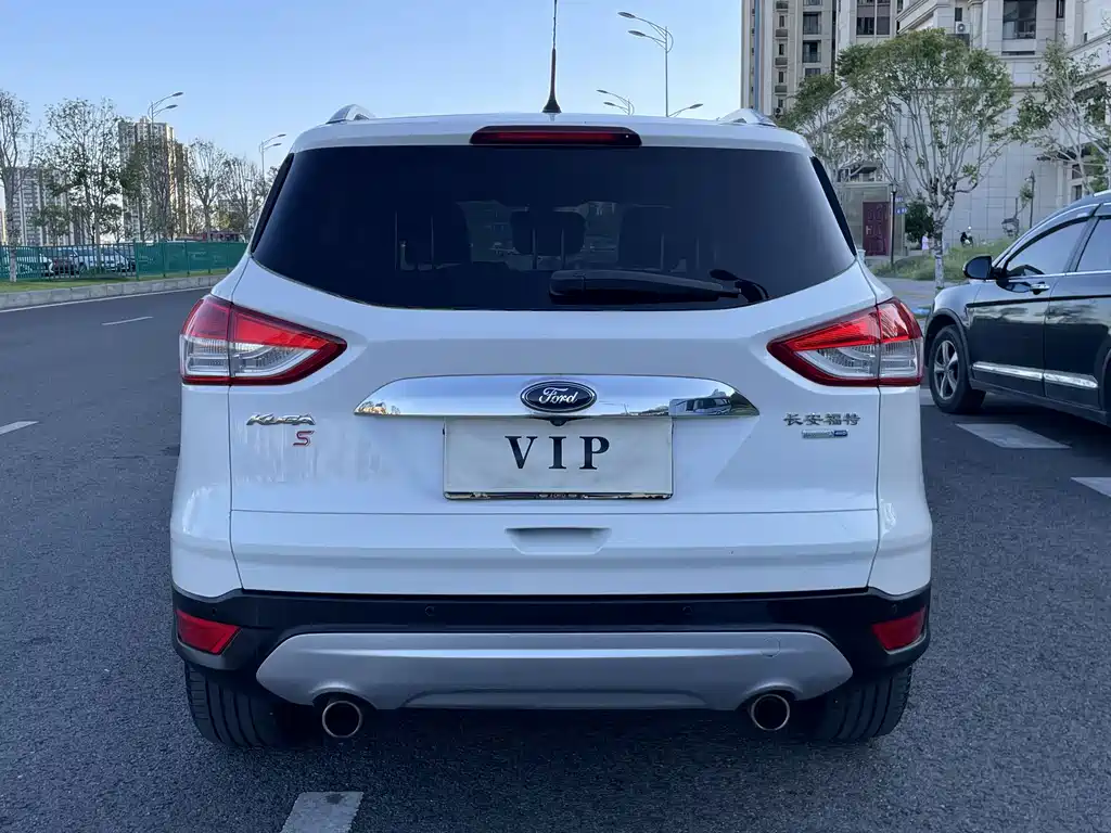 Ford Kuga — миниатюра 5