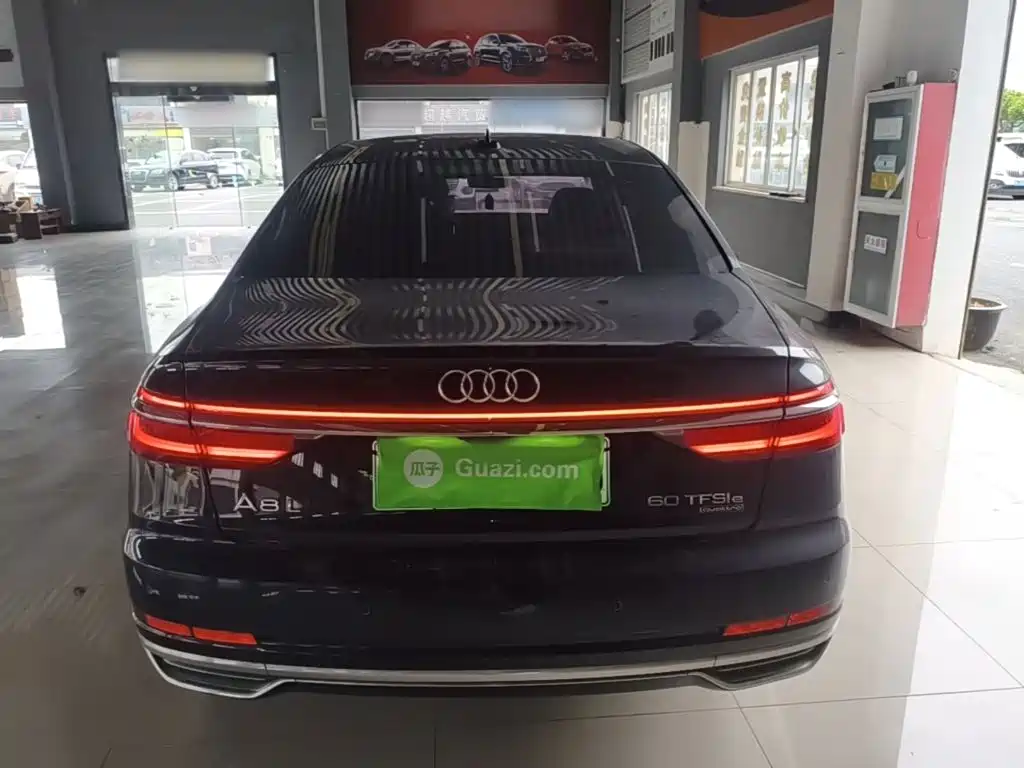 Audi A8 New Energy — миниатюра 6