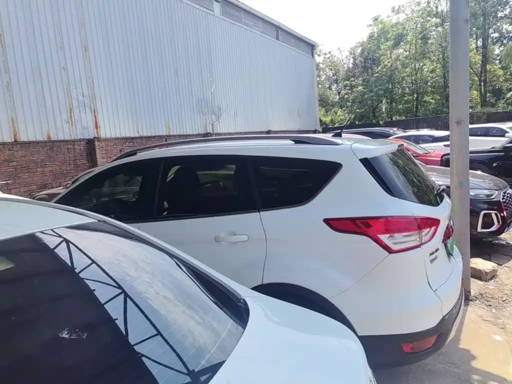 Ford Kuga — миниатюра 5