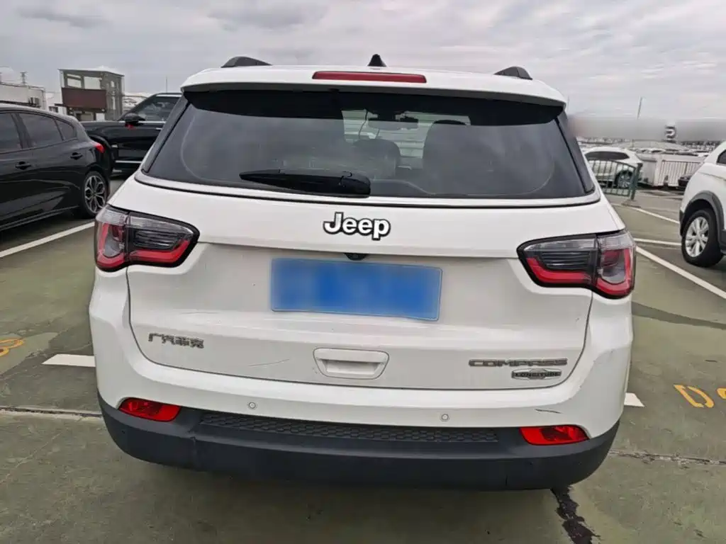 Jeep Compass — миниатюра 6