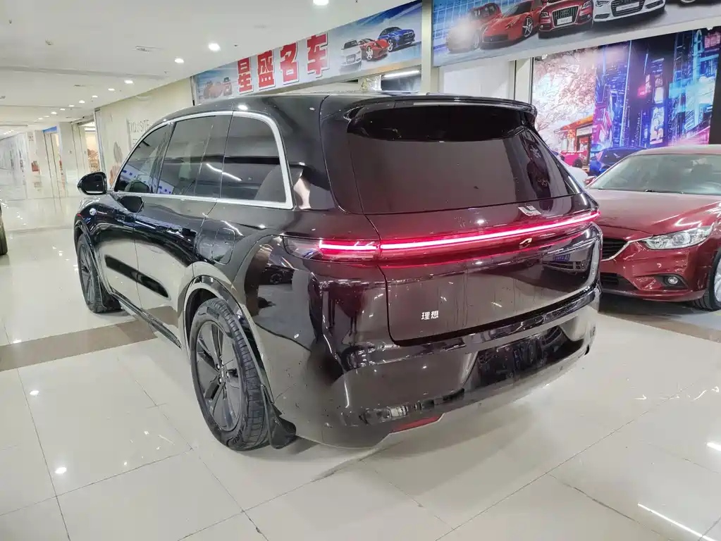 Li Auto IDEAL L8
