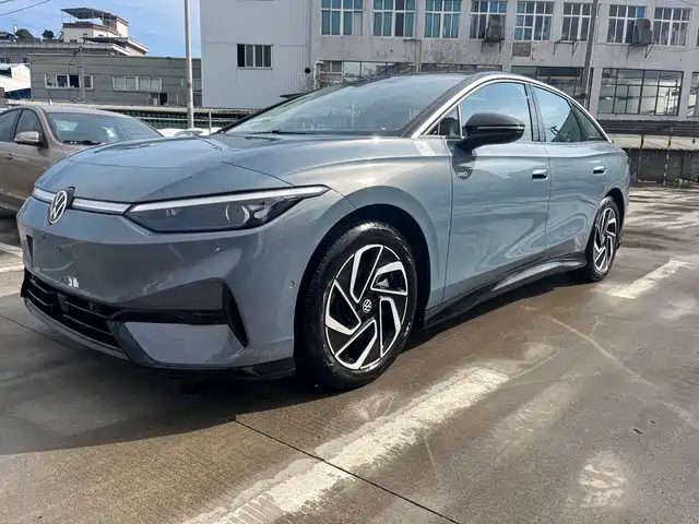 VOLKSWAGEN ID.7 VIZZION 2024