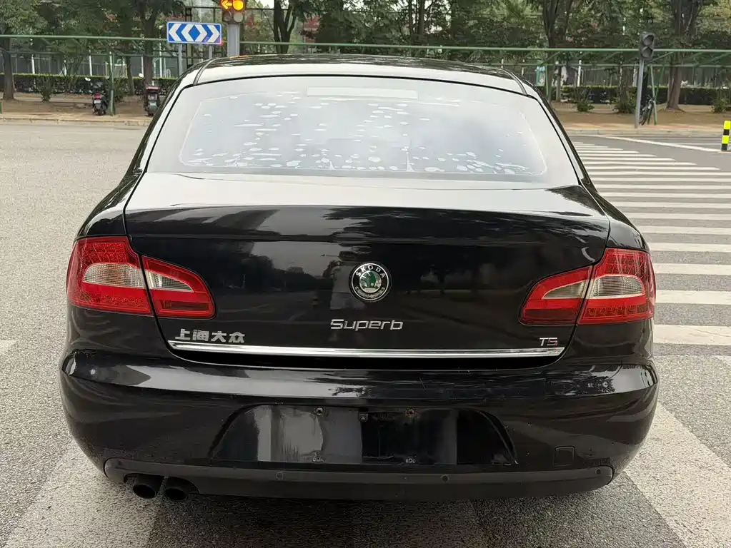 Skoda Superb — миниатюра 7