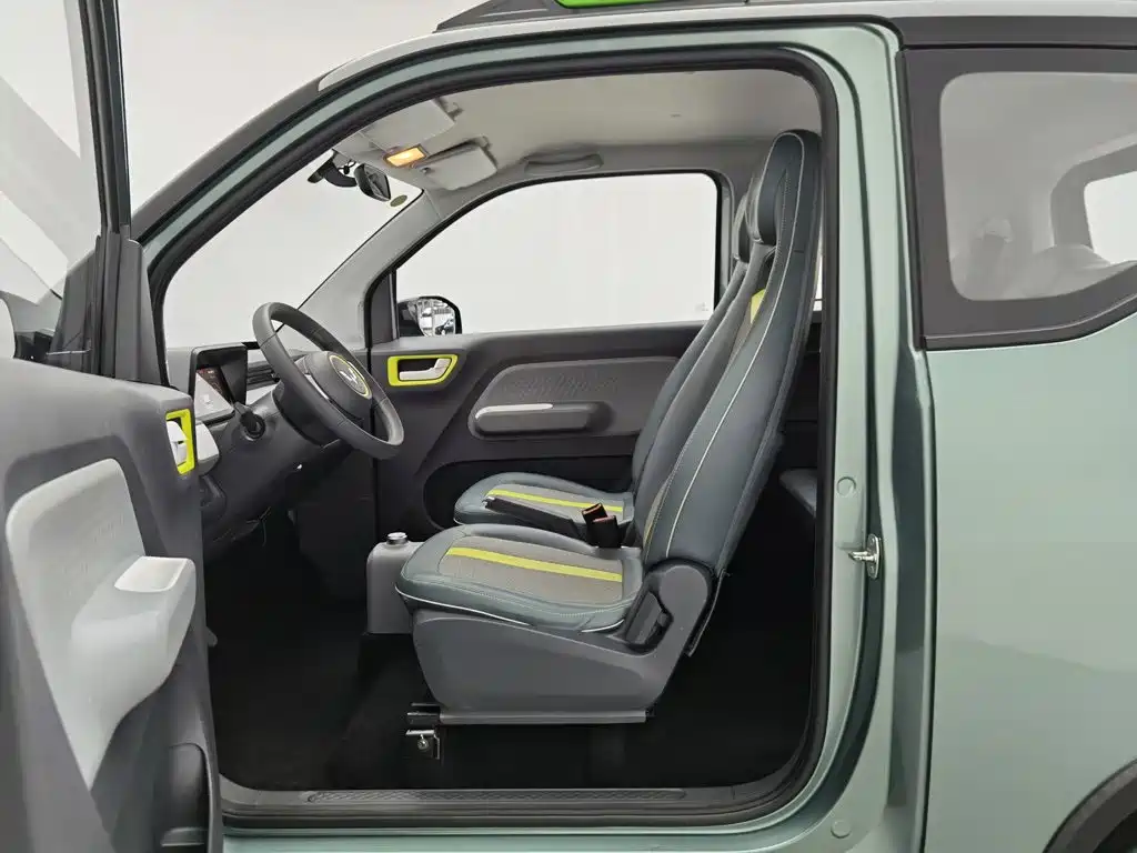 Wuling MINIEV — миниатюра 10