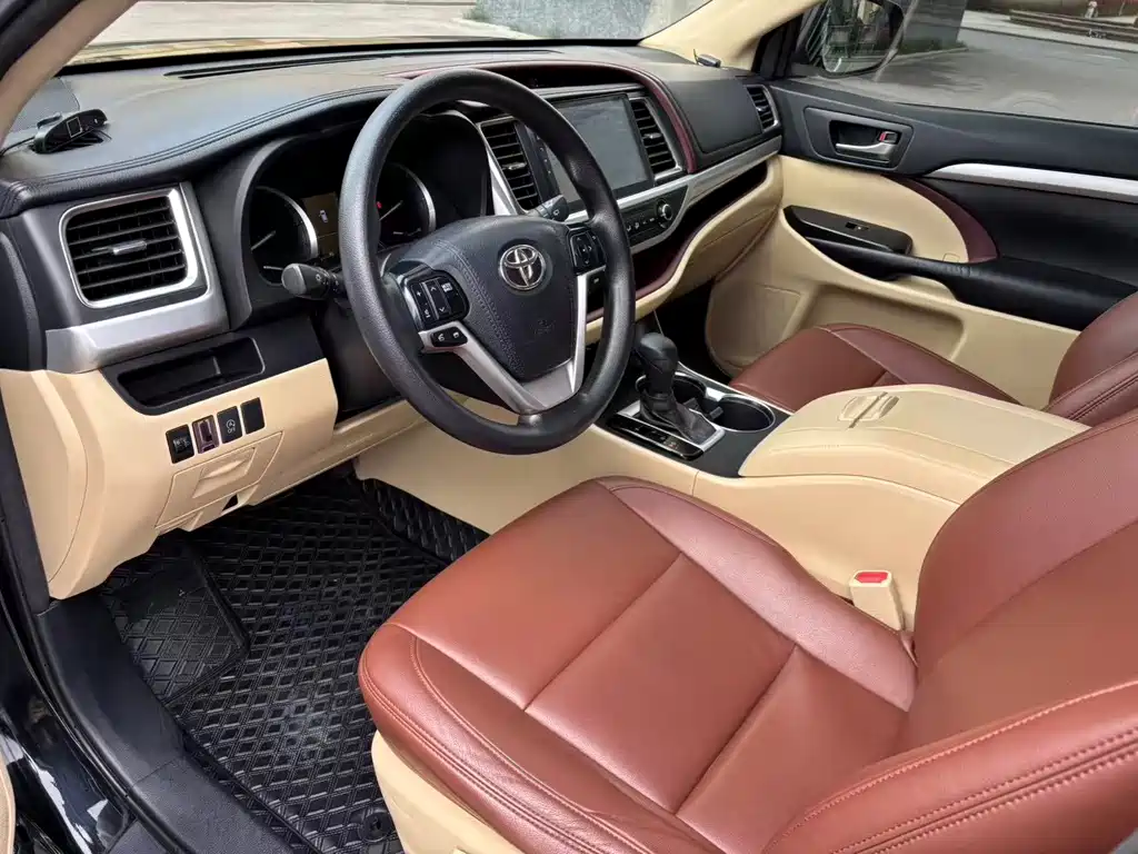 Toyota Highlander — миниатюра 6