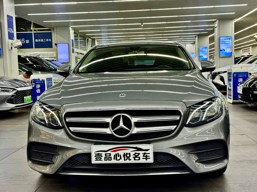Mercedes-Benz E-Class — миниатюра 2