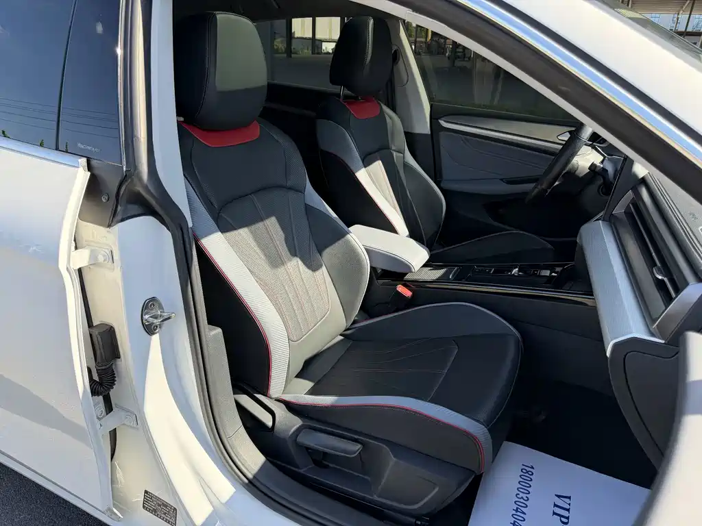 Volkswagen Lamando — миниатюра 10