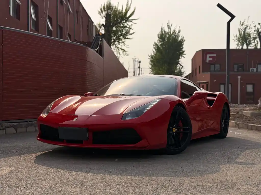 Ferrari 488 2016