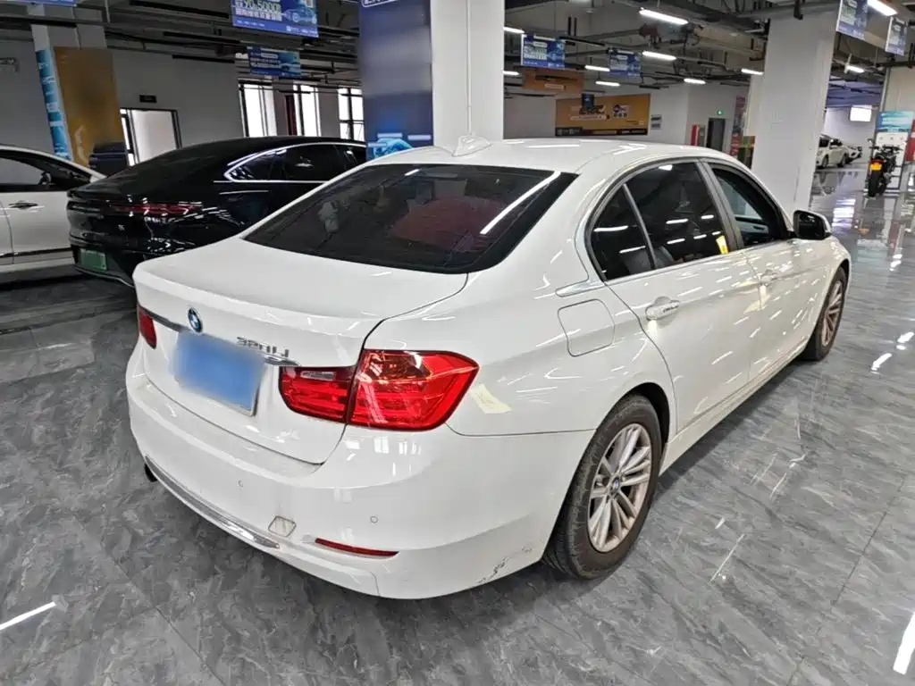 BMW 3 Series — миниатюра 5