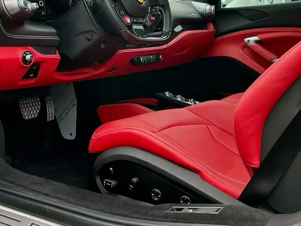 Ferrari F8 — миниатюра 10