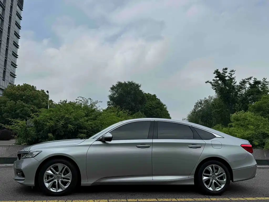 Honda Accord — миниатюра 3