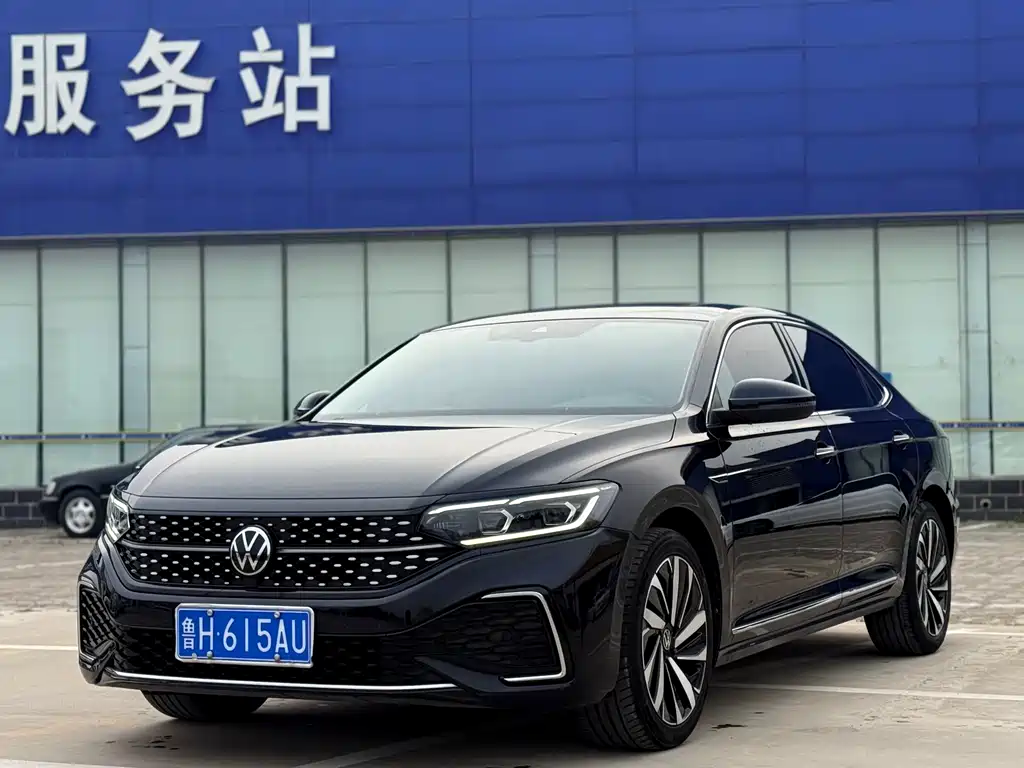 Volkswagen Passat 2022