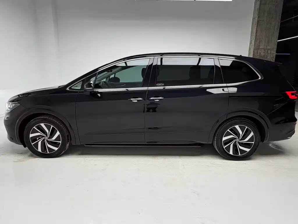 Volkswagen Viloran 380TSI Premium Speed Edition, фото 9