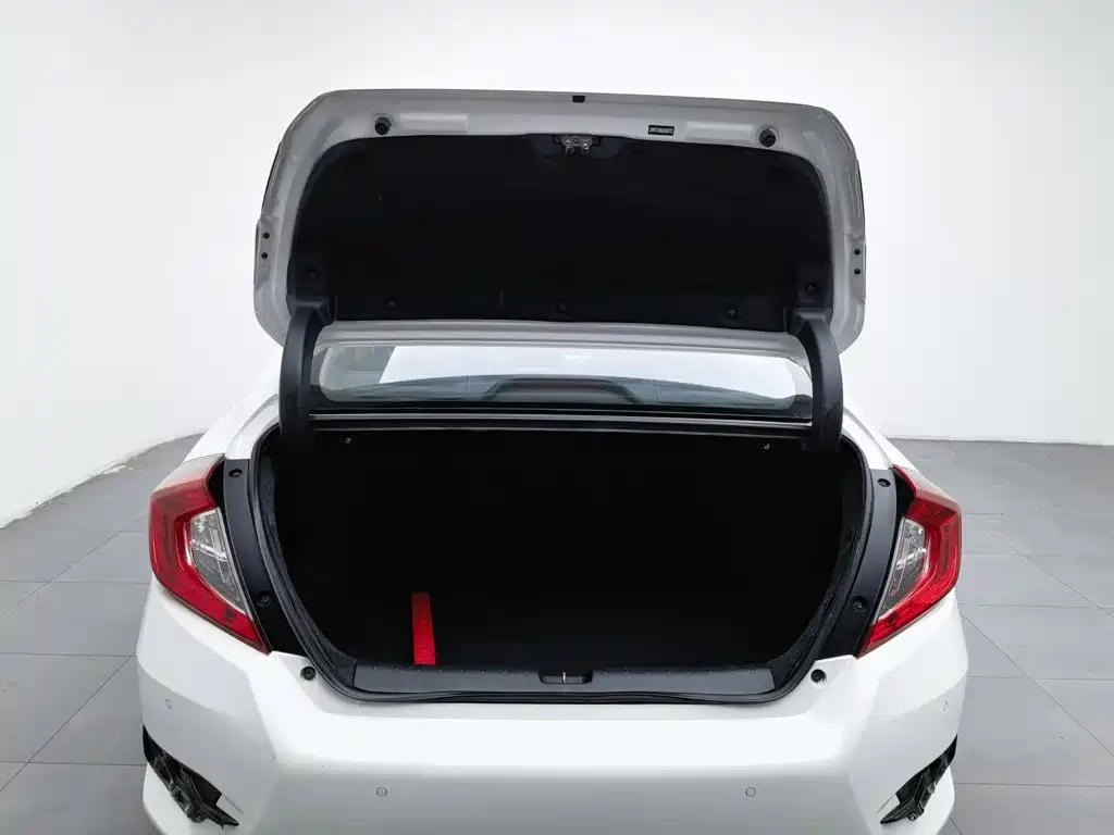 Honda Civic — миниатюра 16