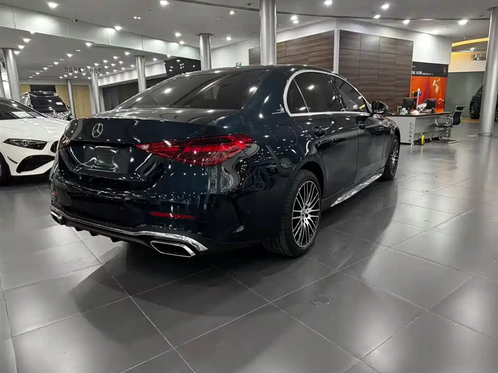 Mercedes-Benz C-Class — миниатюра 18