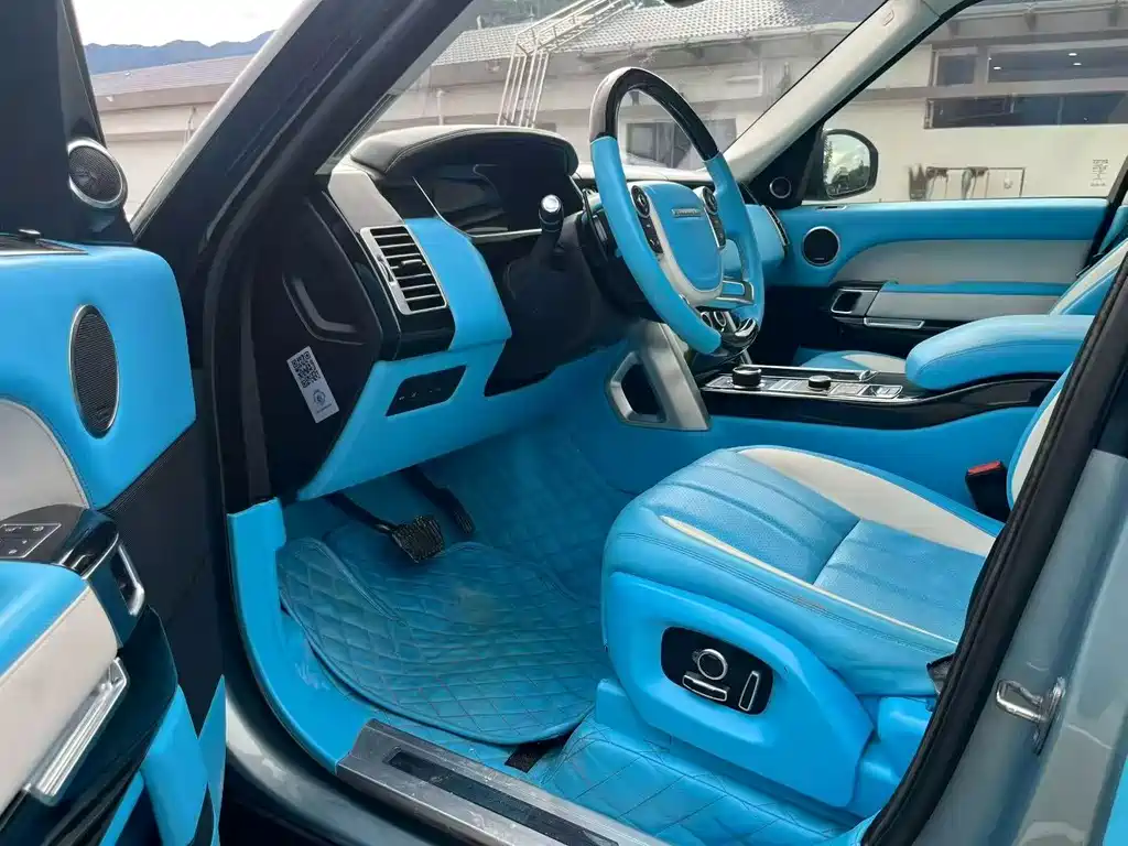Land Rover Range Rover — миниатюра 3